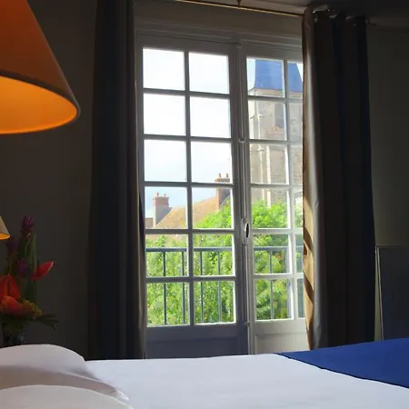 Inter-hotel Blanche De Castille Dourdan