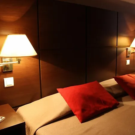 Hotel Inter-hotel Blanche De Castille 3*