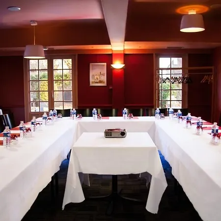 Inter-hotel Blanche De Castille Hotel Dourdan