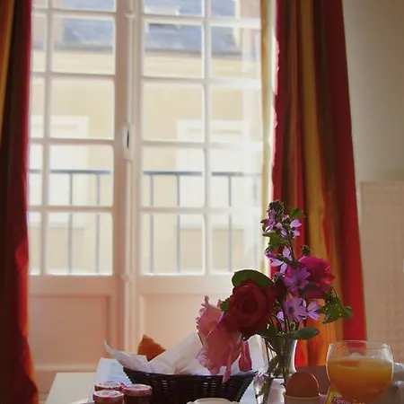 Inter-hotel Blanche De Castille Hotel